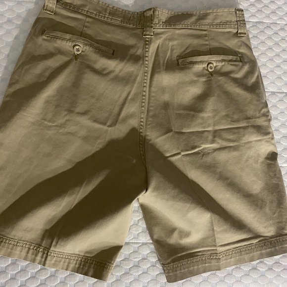 34W Men's Khaki Shorts - Four Pockets - Picture 3 of 3
